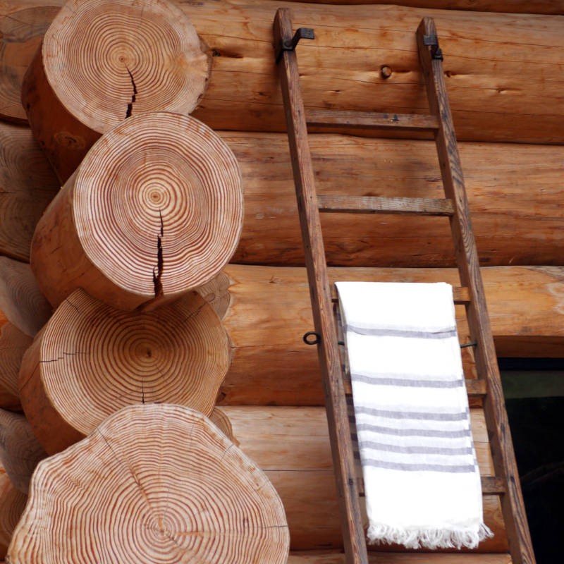 Grande serviette de plage ou de douche en lin à rayures grises