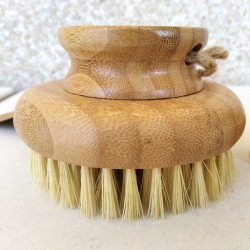 Brosse de massage à sec en bambou et bois