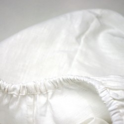 Drap housse en chanvre textile blanc