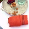 Torchon plié en pur lin lavé orange carotte de Charvet Editions épais