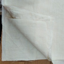 Chute de tissu en pur chanvre ivoire