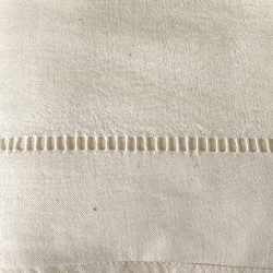 Drap de dessus écru avec jour échelle