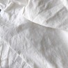 Drap ancien blanc brodé en métis