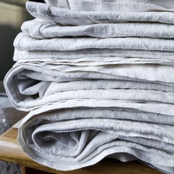 Drap plat ancien en chanvre écru