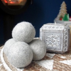 Balle de laine grise pour séchage du linge