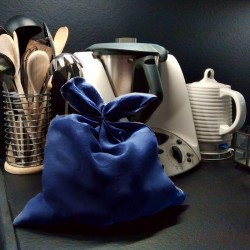 Sac anti-germination en tissu opaque pur lin bleu foncé