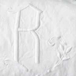 Drap blanc en métis 218 x 305 cm