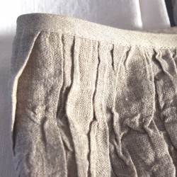 Essuie-main en lin naturel sans teinture et plissé