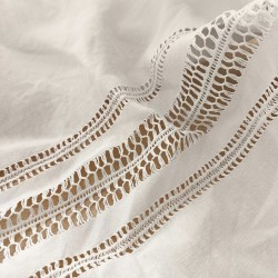 Drap ajouré en lin blanc